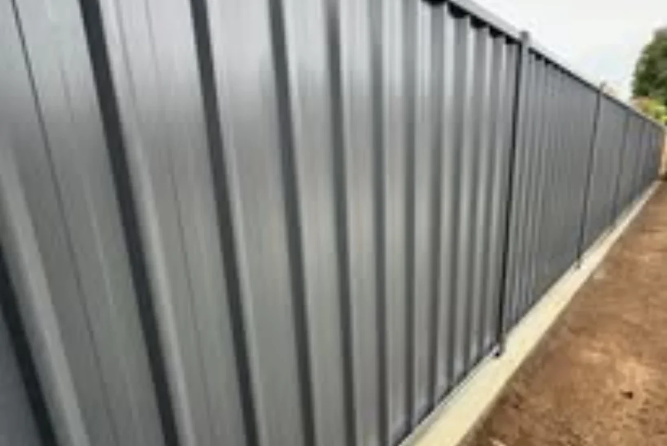 rhl-wall-fence-12