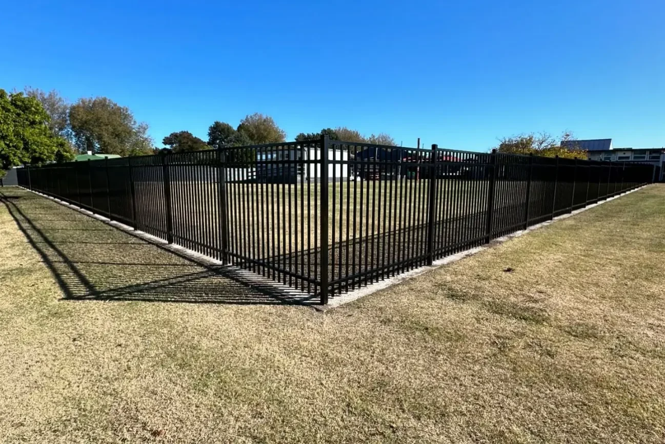 rhl-wall-fence-15